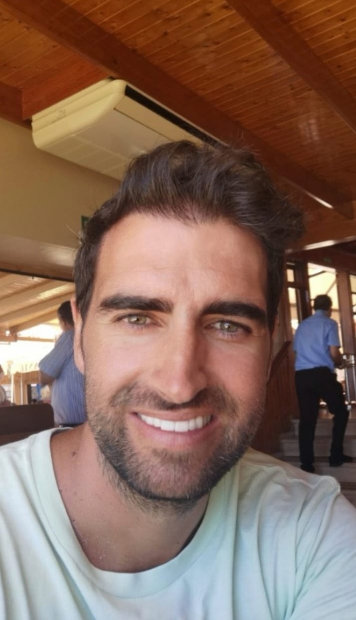 Rafael León Montañes